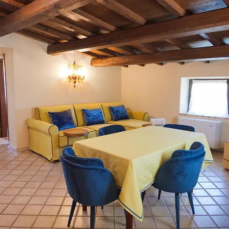 Tenuta Colfiorito Apartment Castel Madama
