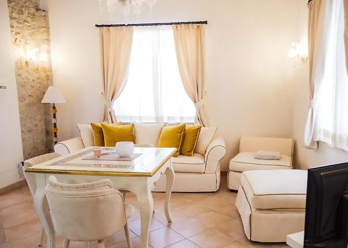 Tenuta Colfiorito Apartment *